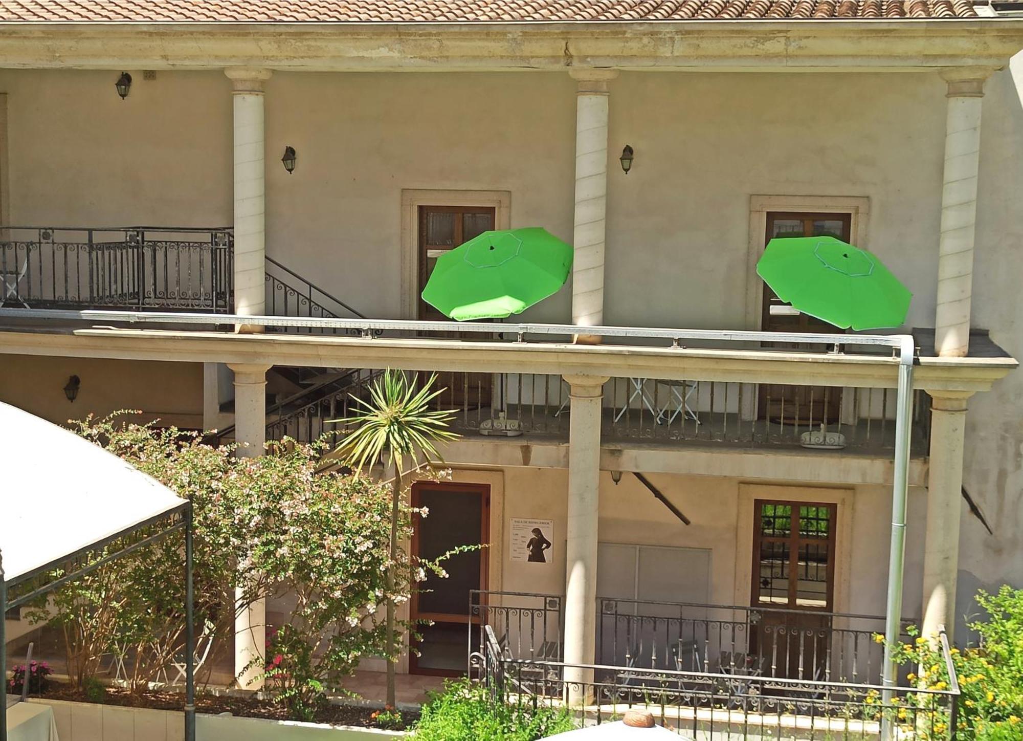 Blao Boutique Hotel Oristano Buitenkant foto