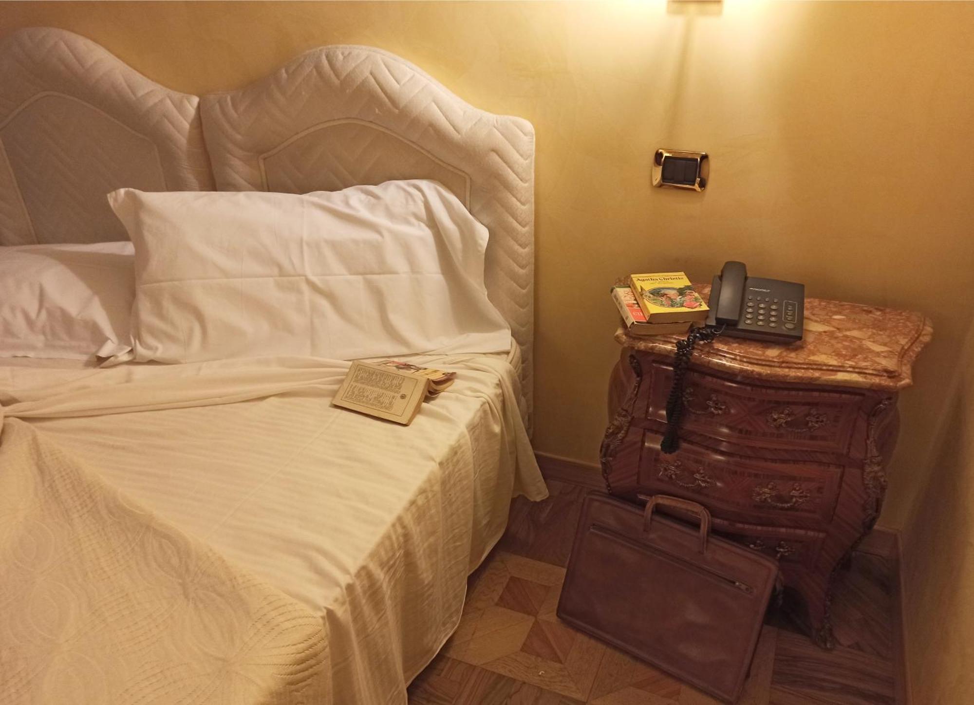 Blao Boutique Hotel Oristano Buitenkant foto